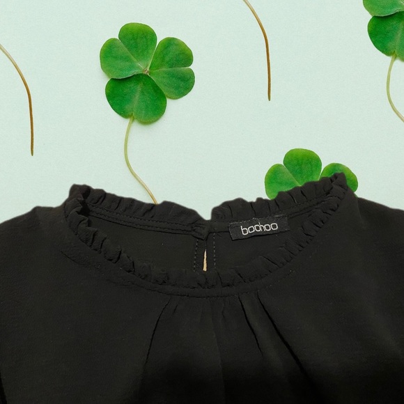 Chiffon ruffle neck blouse - Picture 2 of 3